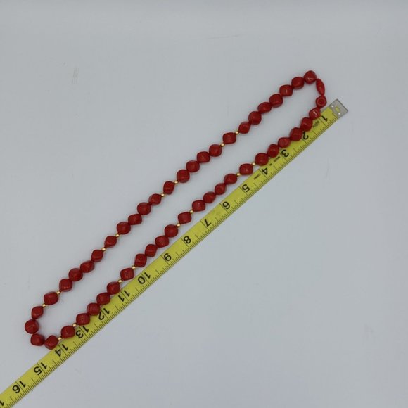 Red Beaded Necklace Resin Gold Toned Separator Beads Hidden Barrel Clasp 28" - Picture 8 of 8